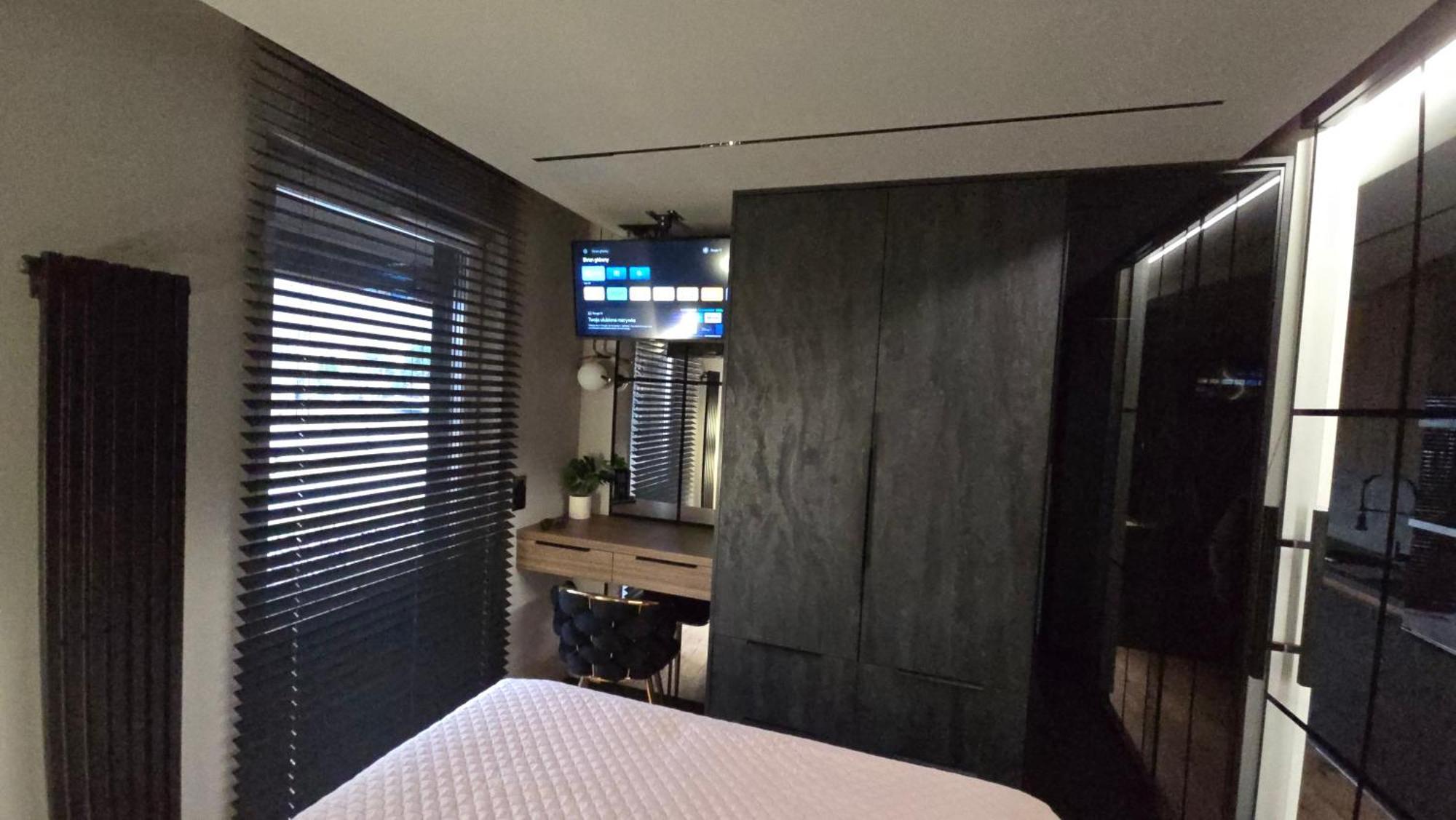Apartament Dark Prestige New ! - Dostep 24H, Projektor , Garaz Podziemny , Klimatyzacja , Duzy Taras Кельце Екстер'єр фото