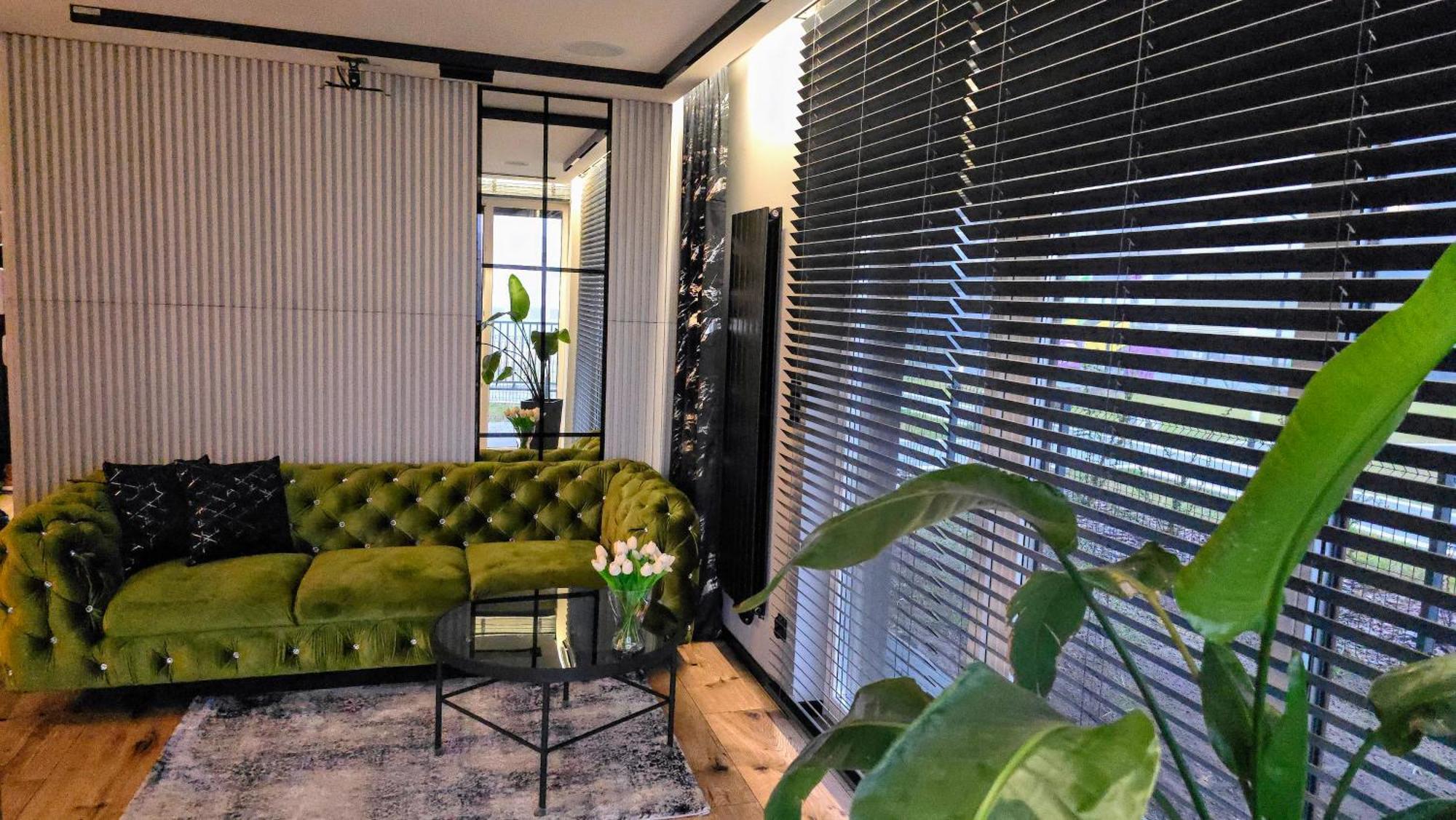 Apartament Dark Prestige New ! - Dostep 24H, Projektor , Garaz Podziemny , Klimatyzacja , Duzy Taras Кельце Номер фото